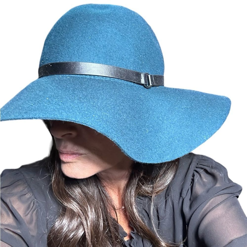 Old Money Aesthetic Wool Hat Blue Green Black Trim NWT